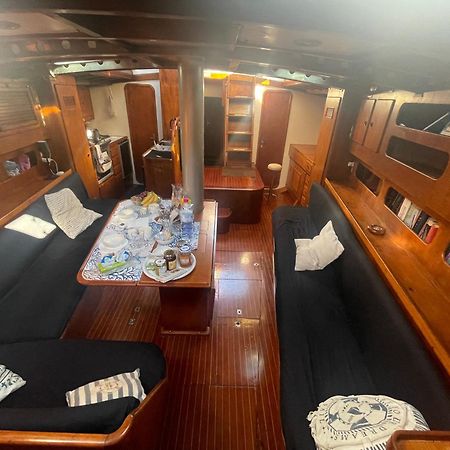 Sailboat B&B On Board Catania Bagian luar foto