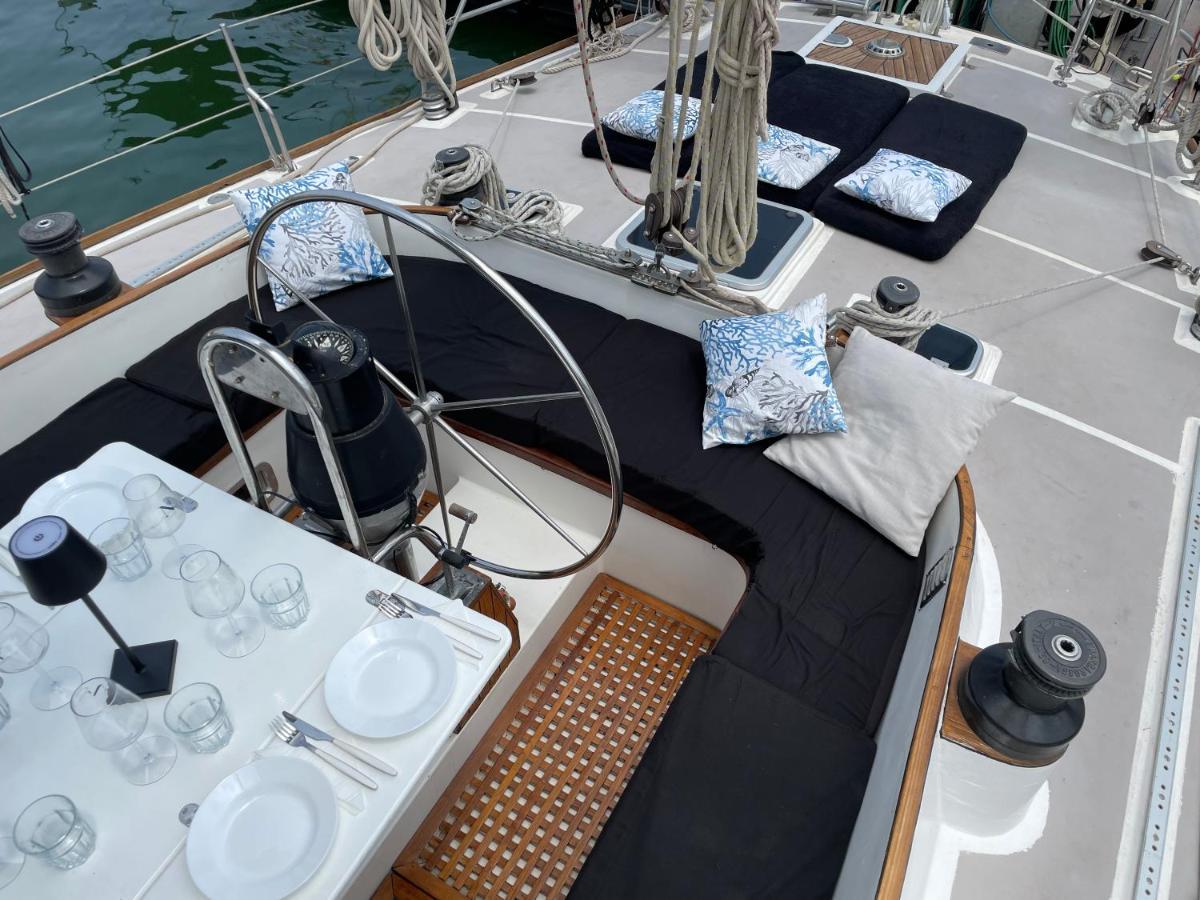 Sailboat B&B On Board Catania Bagian luar foto