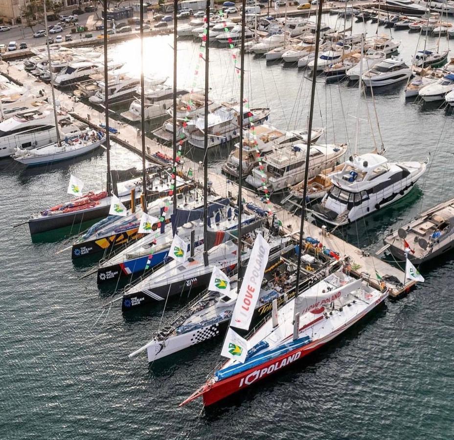Sailboat B&B On Board Catania Bagian luar foto
