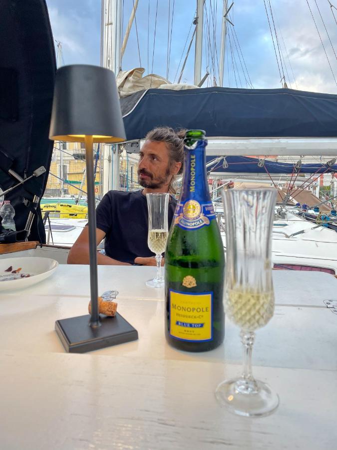 Sailboat B&B On Board Catania Bagian luar foto