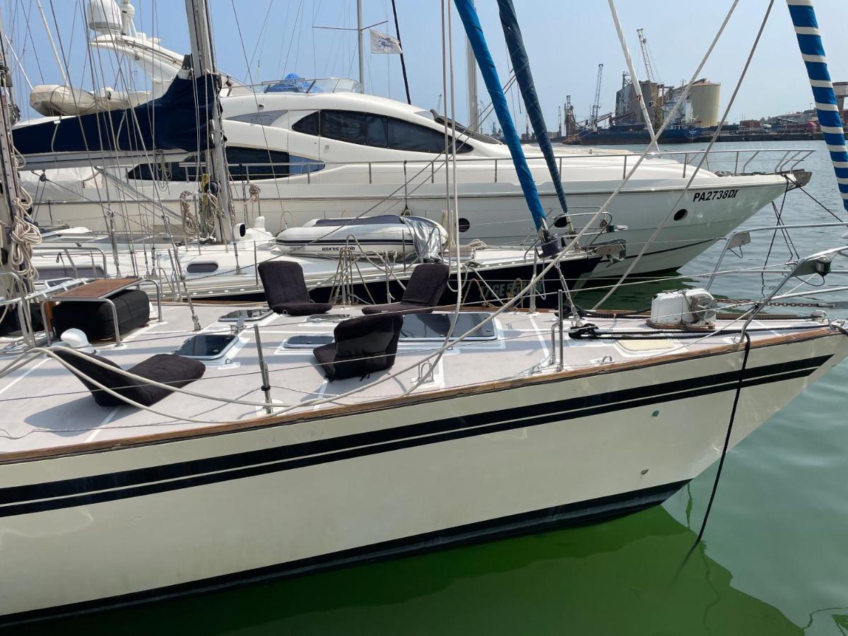 Sailboat B&B On Board Catania Bagian luar foto