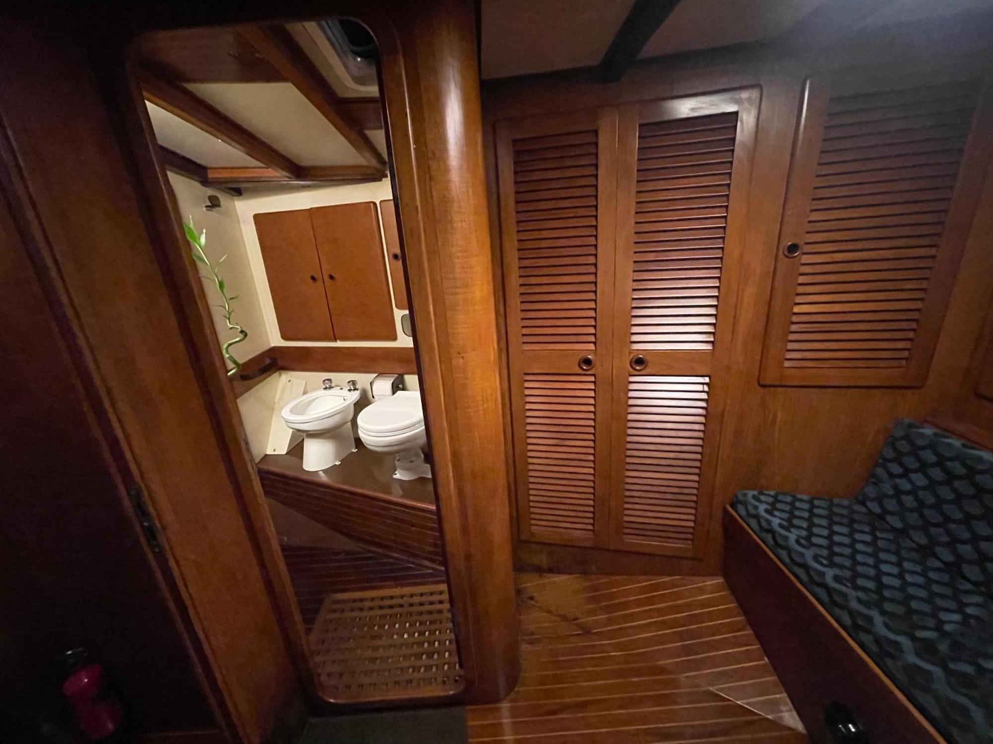 Sailboat B&B On Board Catania Bagian luar foto